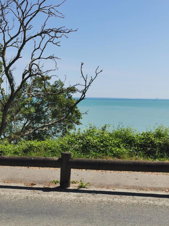 L'Ancre Marine Apartment Cancale Luaran gambar