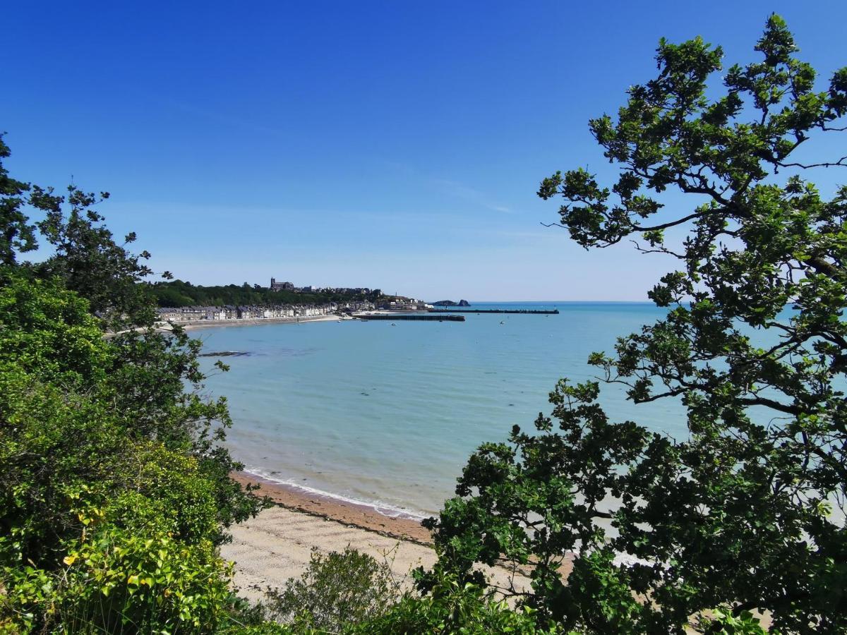 L'Ancre Marine Apartment Cancale Luaran gambar